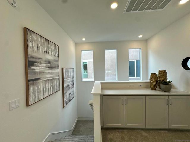 2186 Tributary Rd, Chula Vista, CA 91913