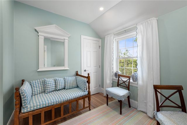 342 Boulevard Boulevard, Middletown, RI 02842