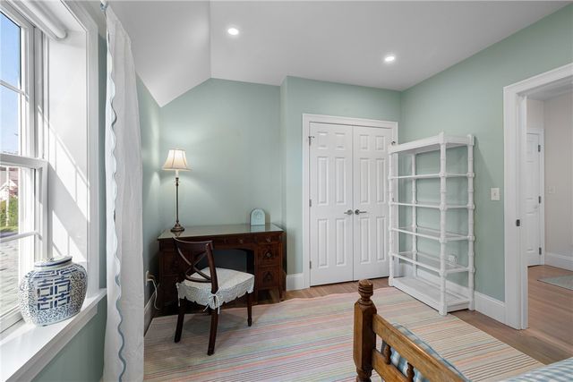 342 Boulevard Boulevard, Middletown, RI 02842