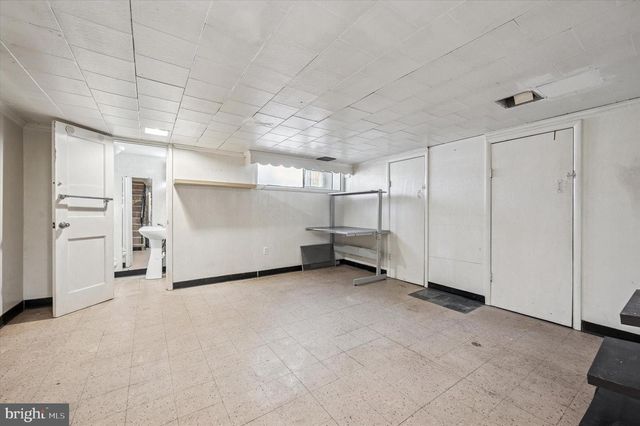 6320 EVERETT AVE, Philadelphia, PA 19149