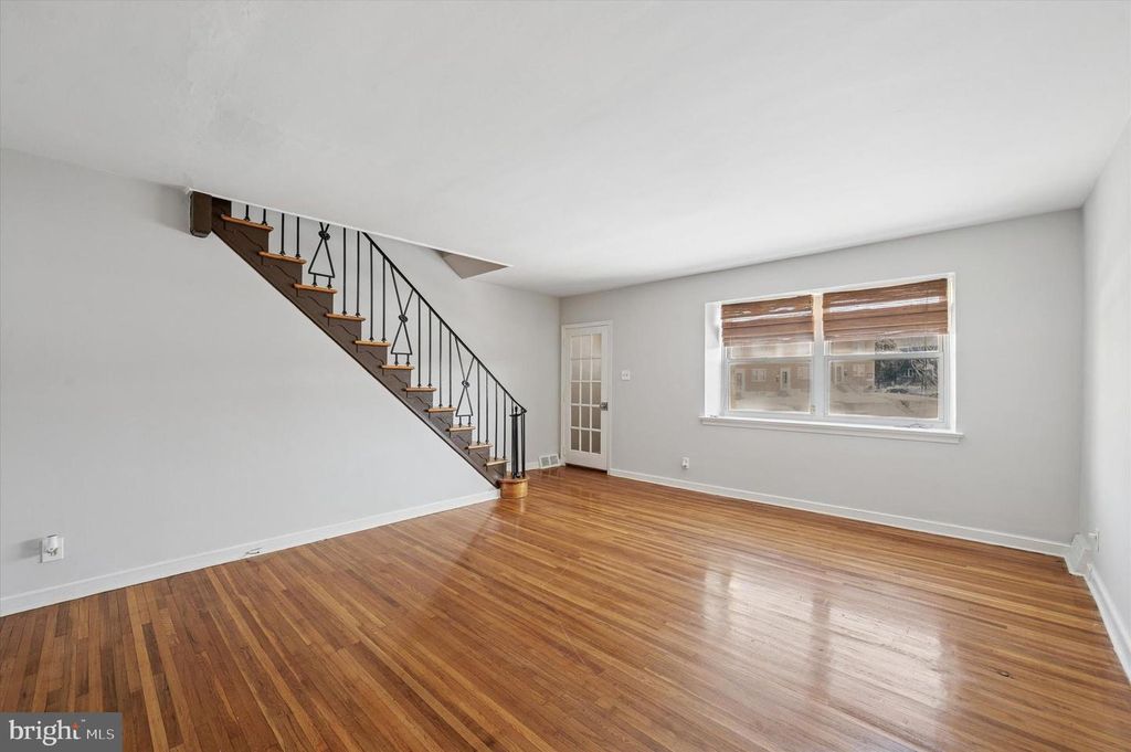 6320 EVERETT AVE, Philadelphia, PA 19149