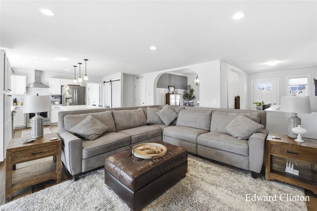 8620 Burlingame Avenue, Byron Center, MI 49315