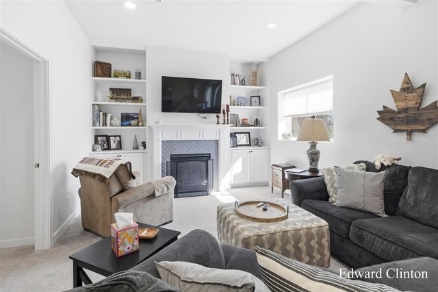 8620 Burlingame Avenue, Byron Center, MI 49315