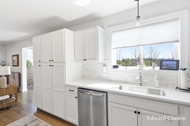 8620 Burlingame Avenue, Byron Center, MI 49315