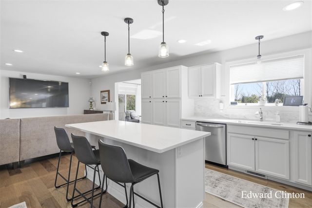 8620 Burlingame Avenue, Byron Center, MI 49315