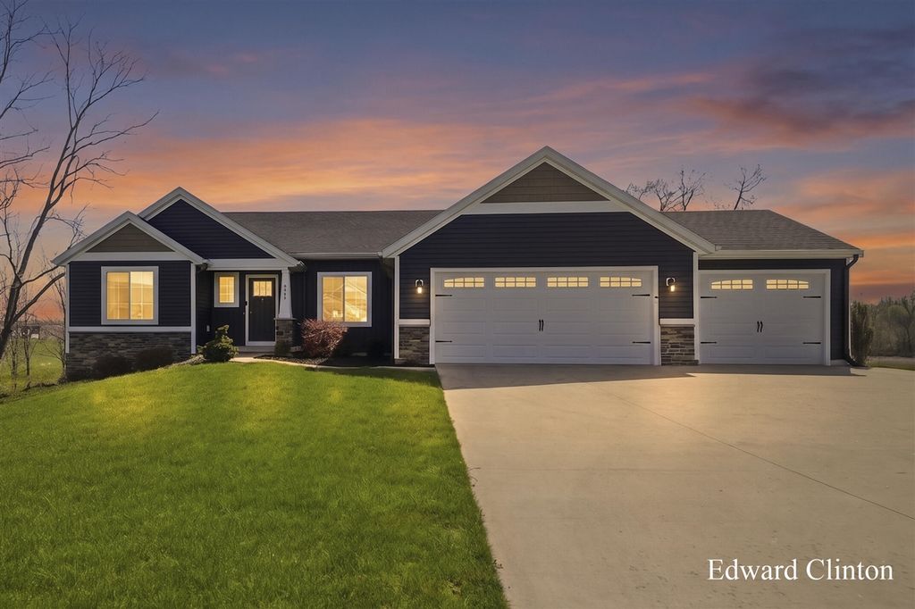 8620 Burlingame Avenue, Byron Center, MI 49315