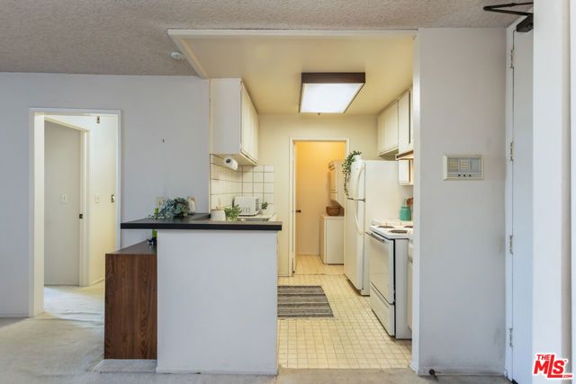 222 S Central Avenue 315, Los Angeles, CA 90012