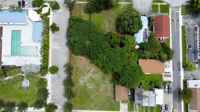 708 NW 2nd Avenue, Hallandale Beach, FL 33009