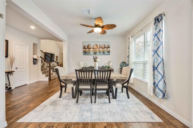 608 W Linnwood Drive, New Caney, TX 77357