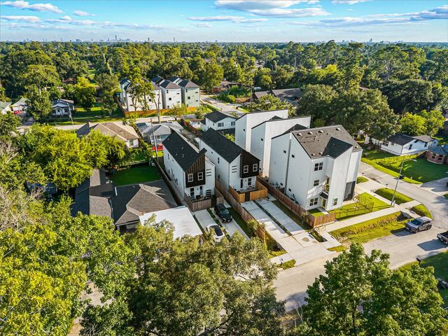 2477 Carmel Street, Houston, TX 77091
