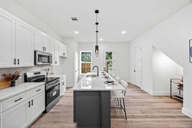 2477 Carmel Street, Houston, TX 77091
