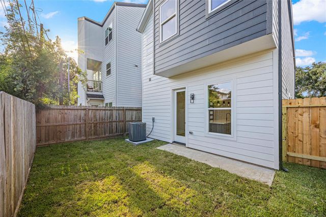 2477 Carmel Street, Houston, TX 77091