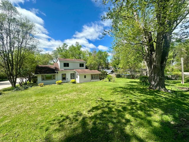 35397 N 1st Avenue, Ingleside, IL 60041