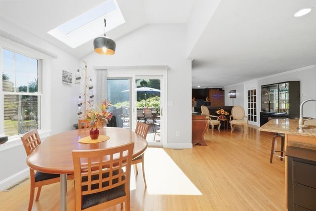 24 Goodnow Ln, Framingham, MA 01702