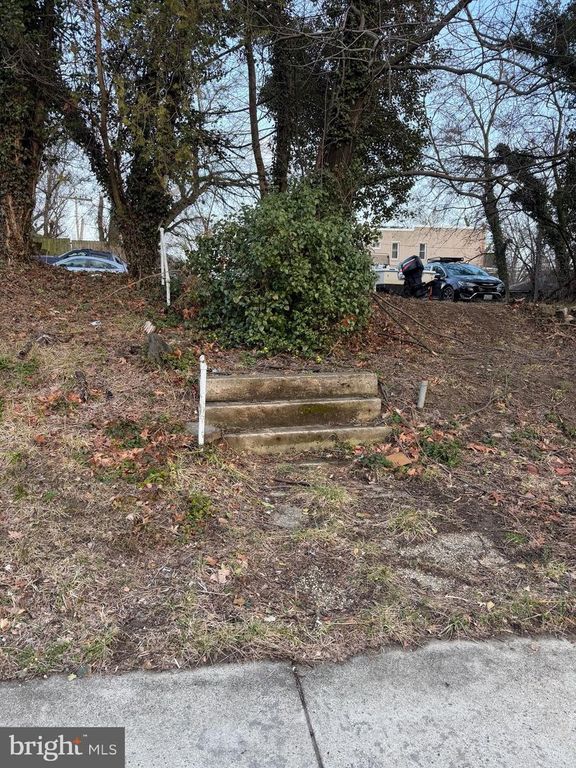 2513 GARRISON BLVD, Baltimore, MD 21216