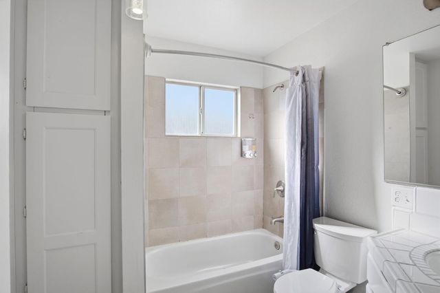 820 Hawthorne Ave, Modesto, CA 95350