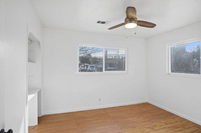 820 Hawthorne Ave, Modesto, CA 95350