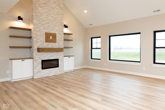 13562 Creekridge Lane, Fishers, IN 46055