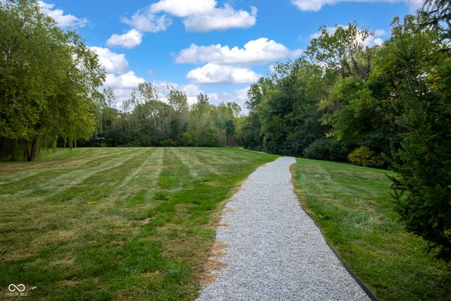 13562 Creekridge Lane, Fishers, IN 46055