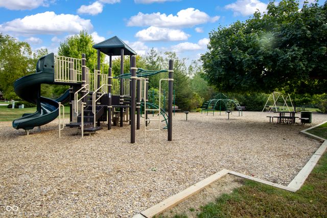 13562 Creekridge Lane, Fishers, IN 46055