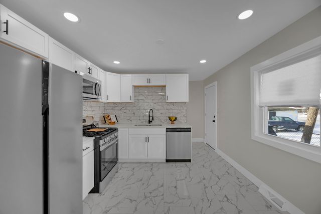 2110 Cleveland Street, Gary, IN 46404