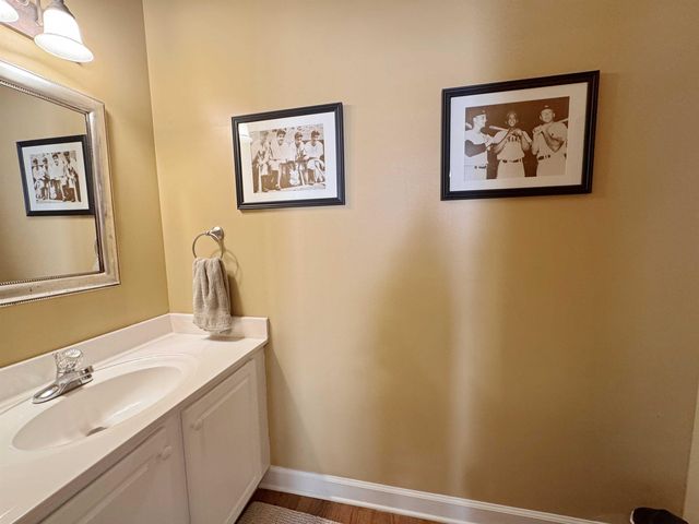 557 RIENZI DR, Memphis, TN 38103