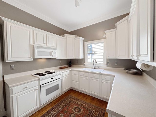 557 RIENZI DR, Memphis, TN 38103
