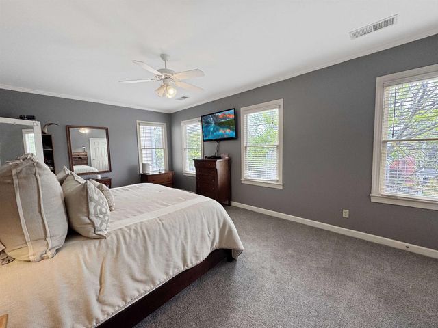 557 RIENZI DR, Memphis, TN 38103
