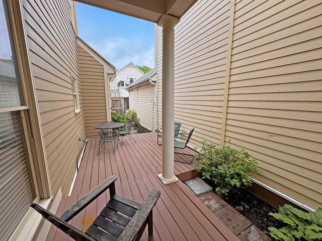 557 RIENZI DR, Memphis, TN 38103
