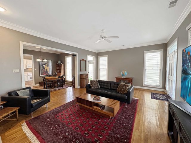 557 RIENZI DR, Memphis, TN 38103