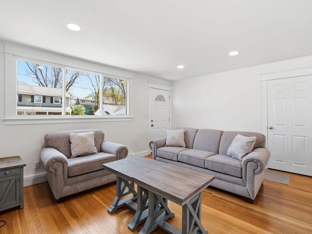76 Wheeler Ave, Melrose, MA 02176