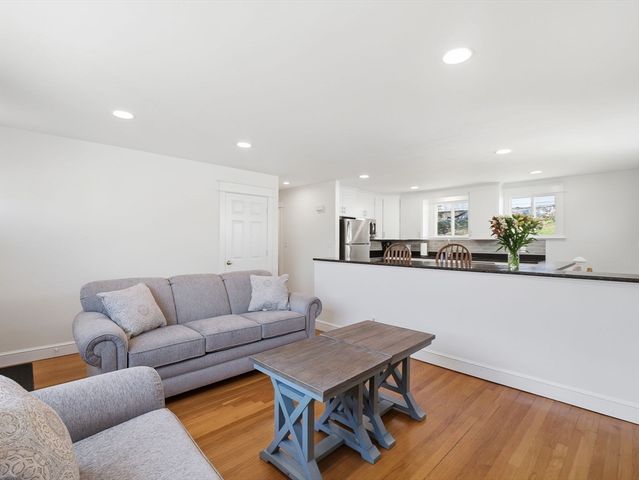 76 Wheeler Ave, Melrose, MA 02176