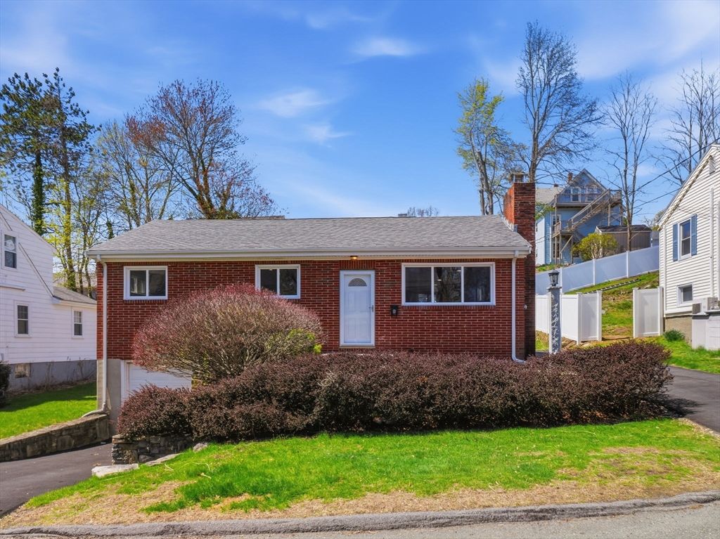 76 Wheeler Ave, Melrose, MA 02176