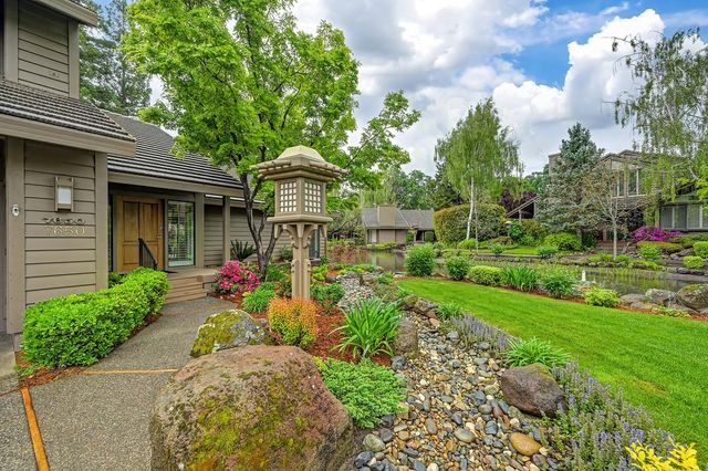 7650 Pineridge Ln, Fair Oaks, CA 95628
