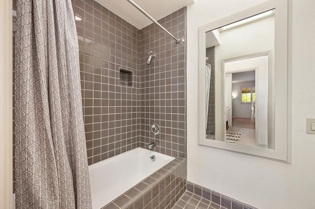 7650 Pineridge Ln, Fair Oaks, CA 95628