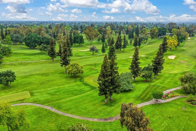 7650 Pineridge Ln, Fair Oaks, CA 95628