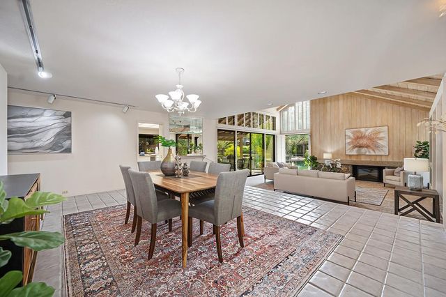 7650 Pineridge Ln, Fair Oaks, CA 95628