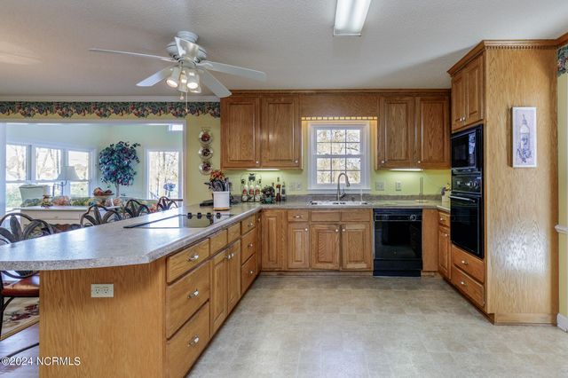 97 Planters Walk Lane, Clinton, NC 28328