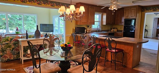 97 Planters Walk Lane, Clinton, NC 28328