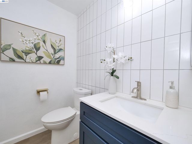 7445 Rolling Hills Cir, Dublin, CA 94568