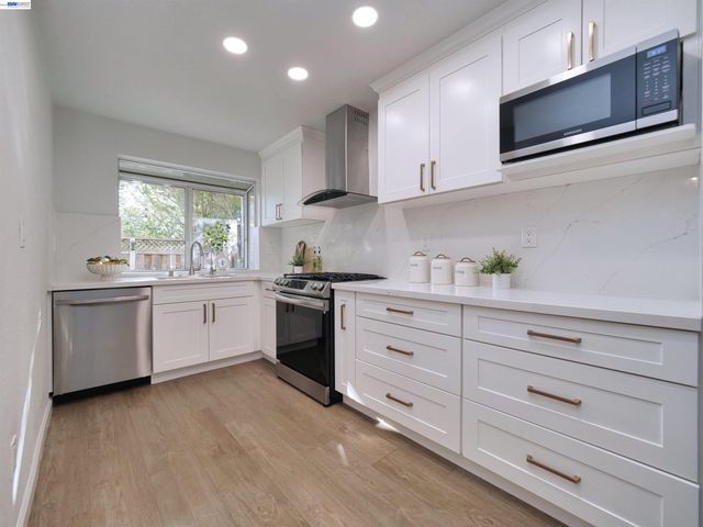 7445 Rolling Hills Cir, Dublin, CA 94568