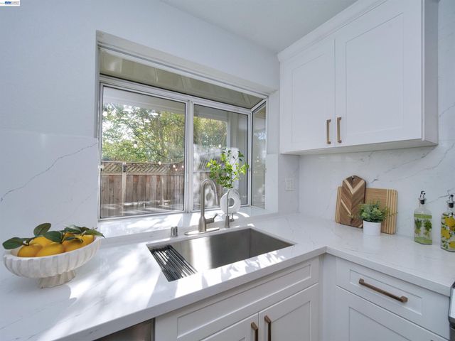 7445 Rolling Hills Cir, Dublin, CA 94568
