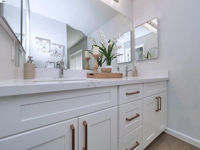 7445 Rolling Hills Cir, Dublin, CA 94568