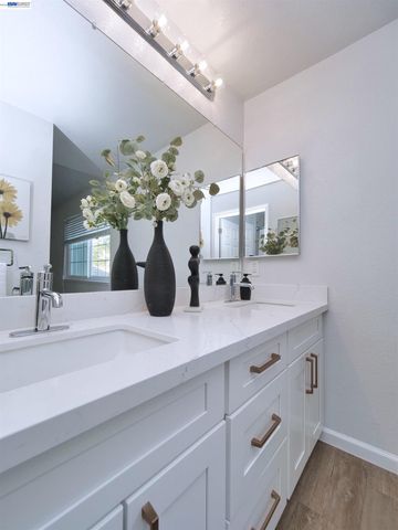7445 Rolling Hills Cir, Dublin, CA 94568