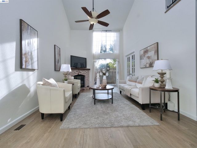 7445 Rolling Hills Cir, Dublin, CA 94568