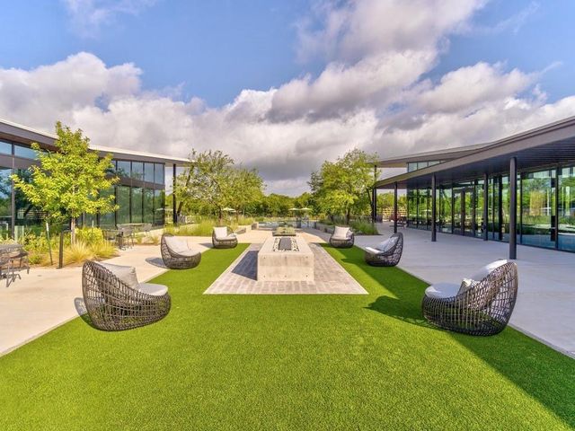 8304 Mandela BND, Austin, TX 78744