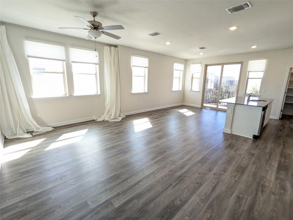 8304 Mandela BND, Austin, TX 78744