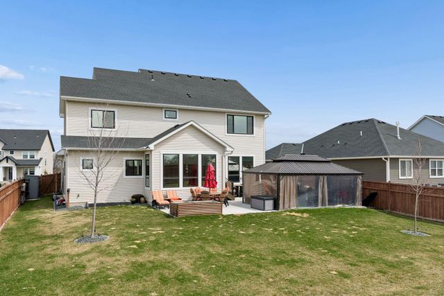 17628 Jett Circle, Prior Lake, MN 55372