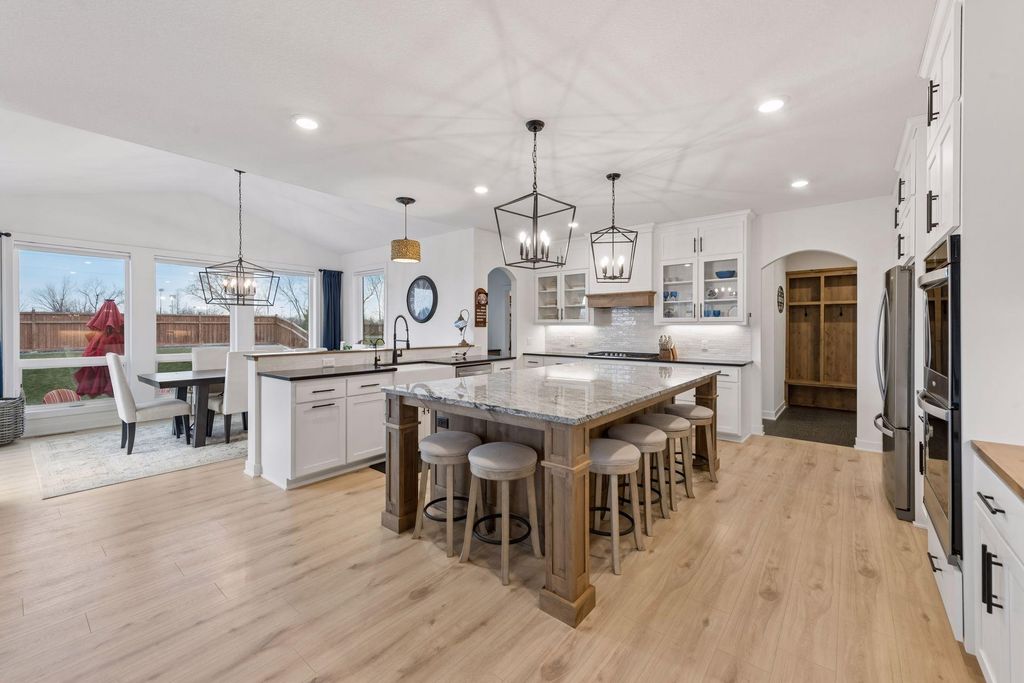 17628 Jett Circle, Prior Lake, MN 55372