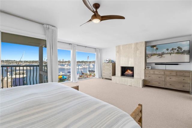 1202 E Balboa Boulevard, Newport Beach, CA 92661